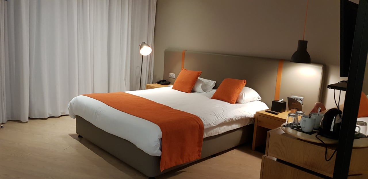 Zimmer Crystal Springs Beach Hotel