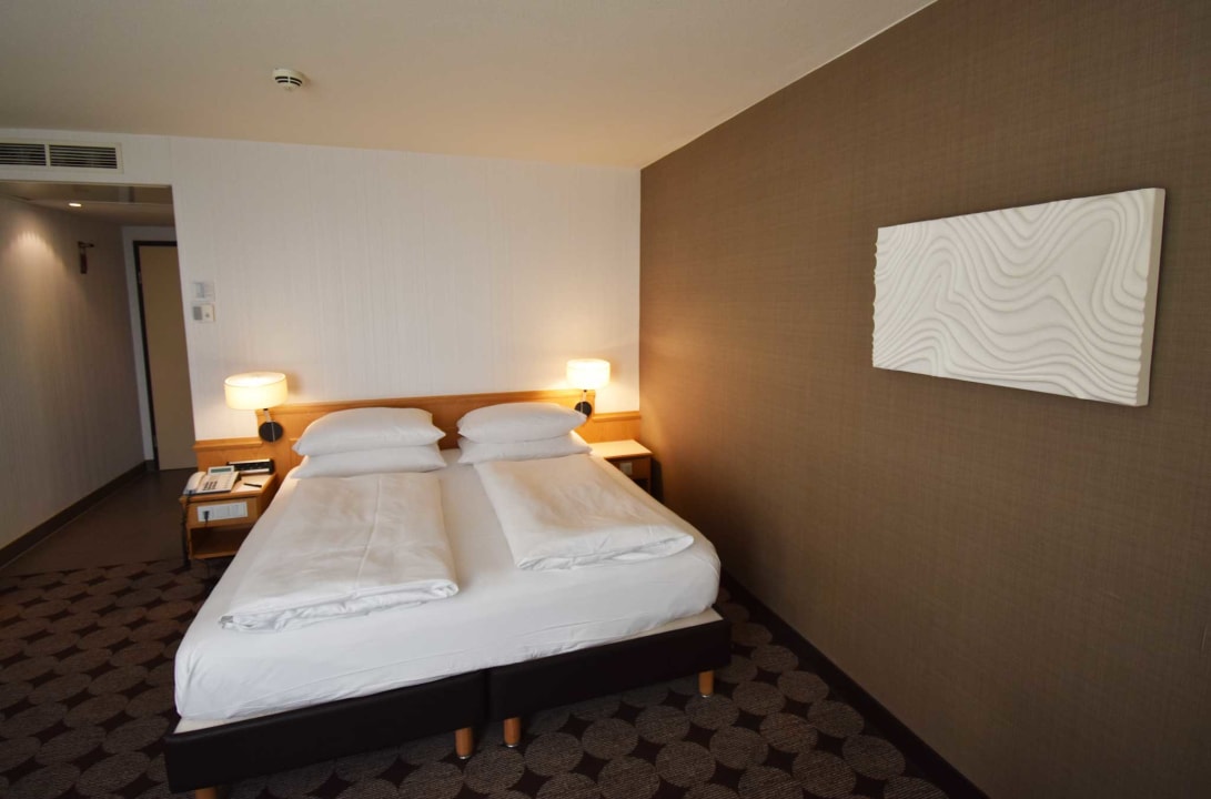 Zimmer Mövenpick Hotel Nürnberg Airport