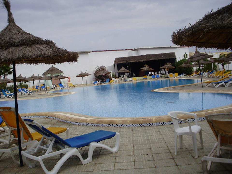 Großer Pool Hotel Yasmine Beach Resort