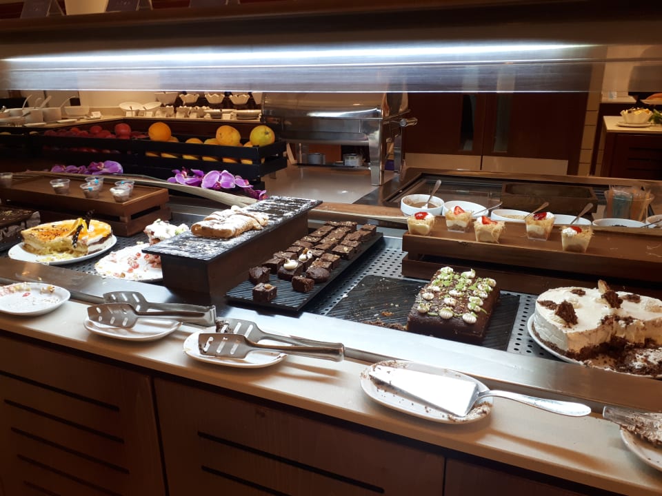 Gastro Crystal Springs Beach Hotel