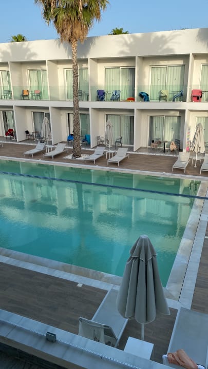 Pool White Dreams Resort & Anex