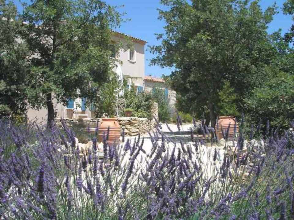 The provençal Mas in Provence B&B Le Clos des Lavandes