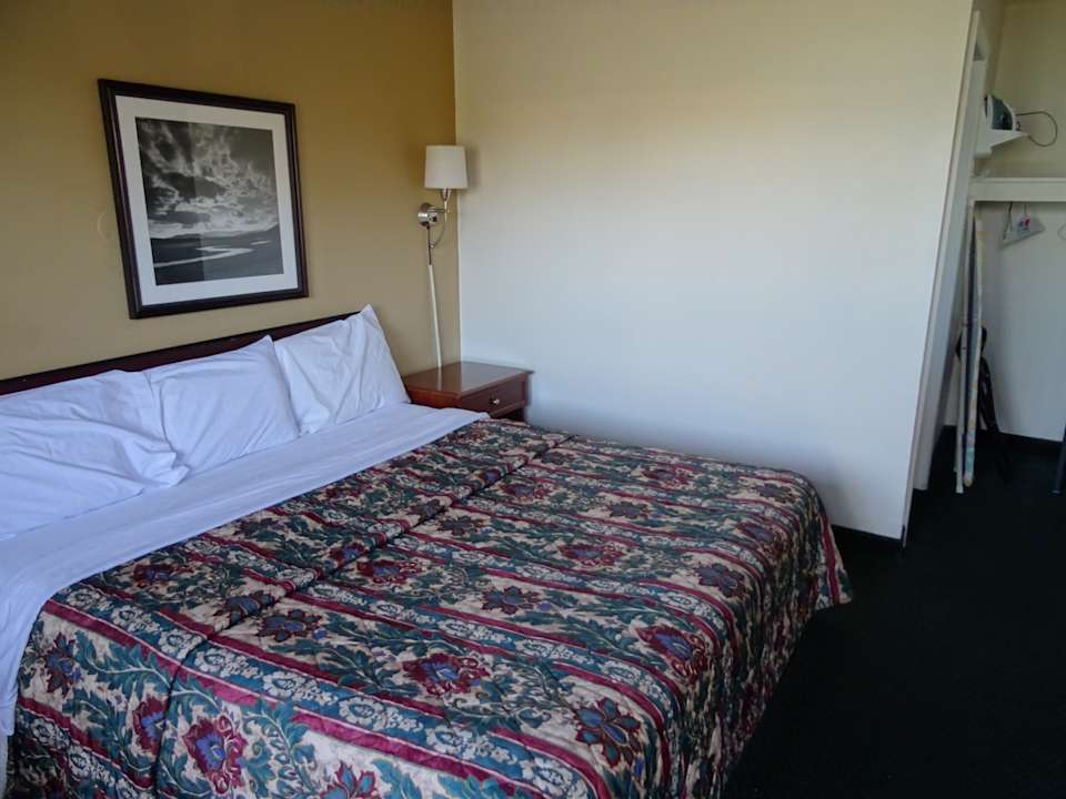 Zimmer Hotel Royal Inn and Suites