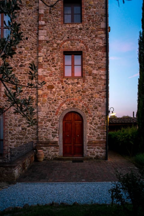 Entrance Il Convento Di Montepozzali