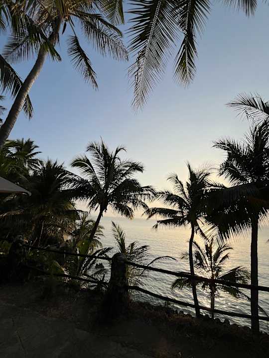Strand Bahari Beach Hotel
