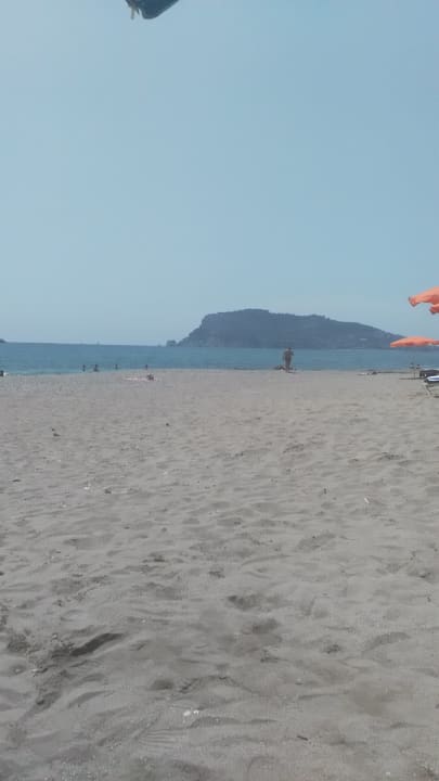 Strand Grand Atilla Hotel