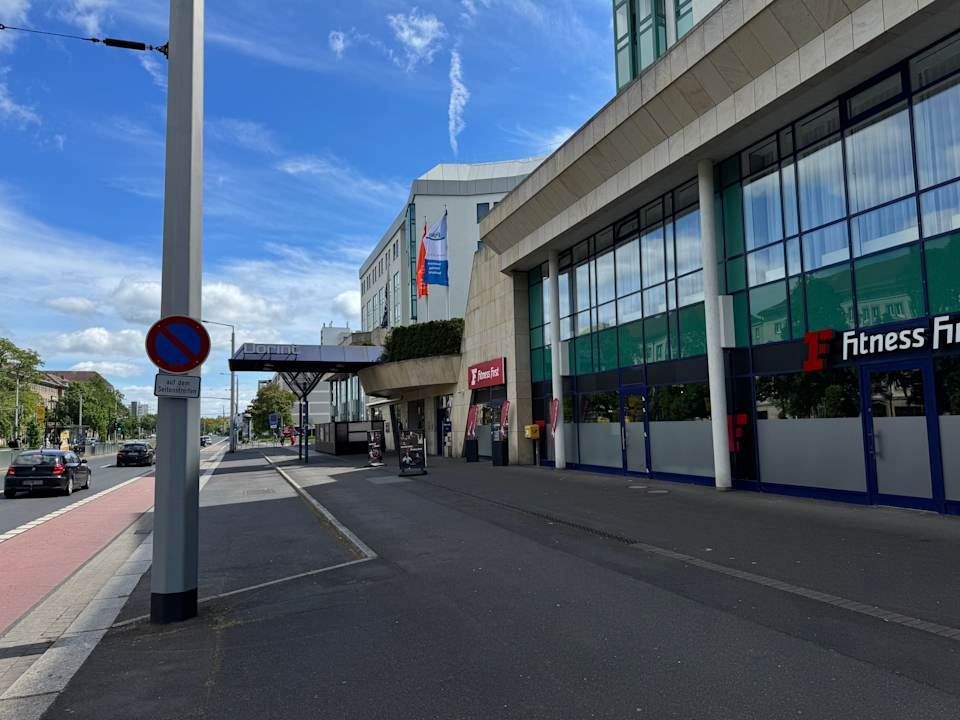 Außenansicht Dorint Hotel Dresden