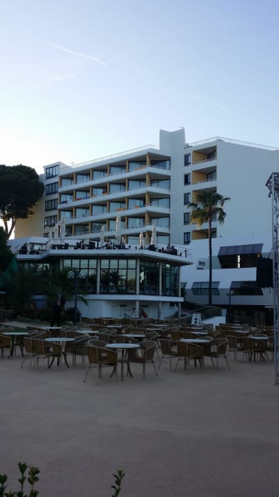 Ansicht vom Pool Hotel Exagon Park