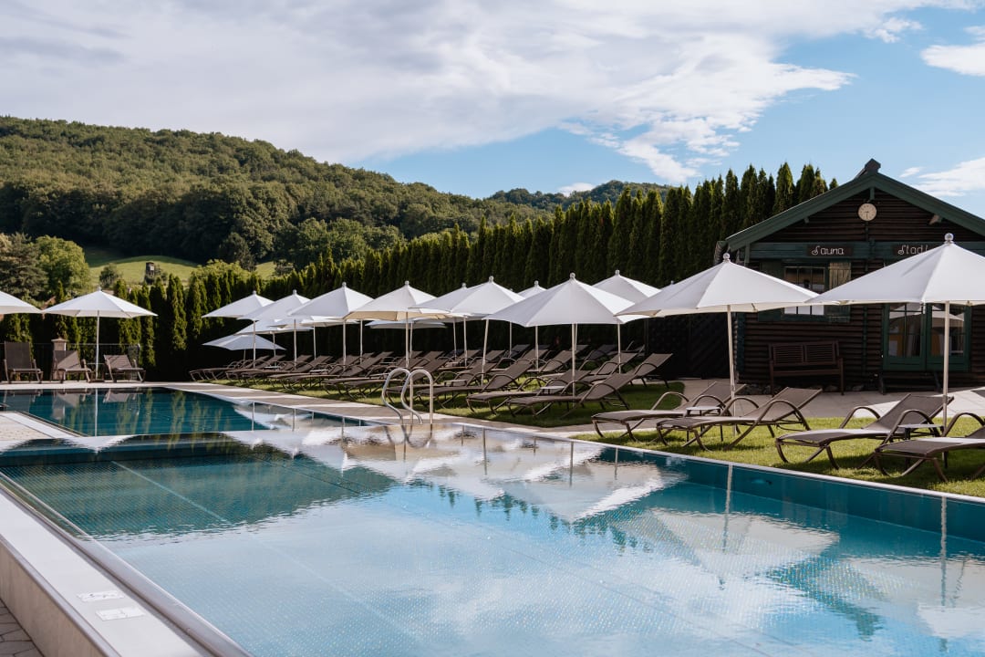 Pool Schlössl Hotel Kindl