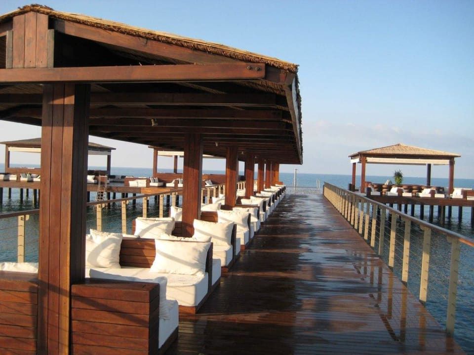 Steg über dem Meer Gloria Serenity Resort