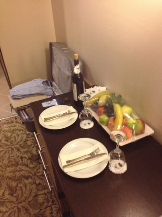 Obstkorb Royal Wings Hotel