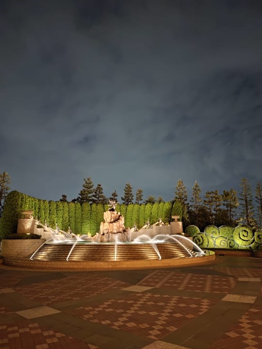 Außenansicht Tokyo Disneyland Hotel