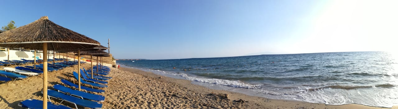 Strand Hotel Portes Beach