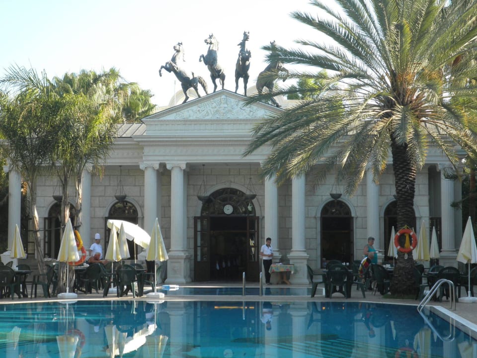 Eingang zum Restaurant Hotel Yetkin
