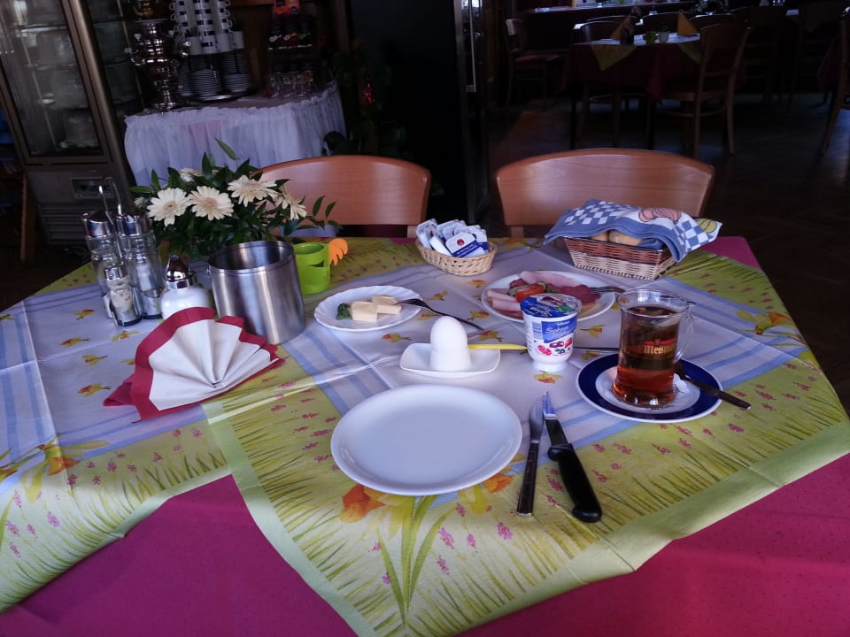 Frühstückstisch Hotel Barriere Rehm