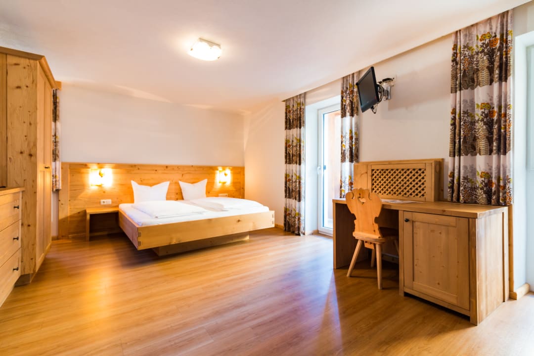 Zimmer Adler Hotel-Pension