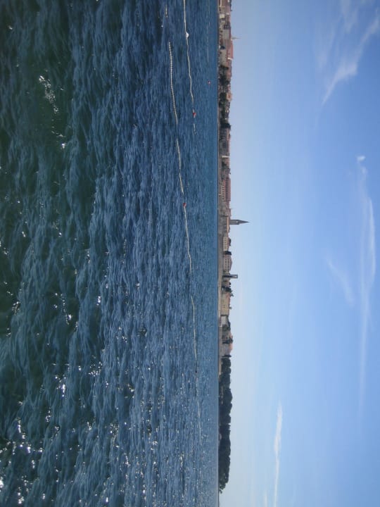 Blick von der Strandbar auf Porec Valamar Parentino Hotel