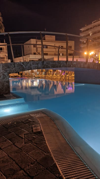 Pool CM Playa del Moro