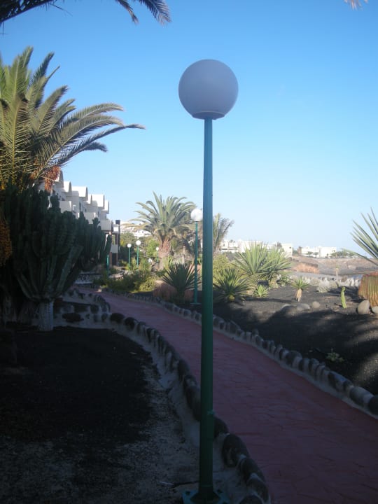 Sehr schöne, begrünte Anlage SBH Hotel Royal Monica