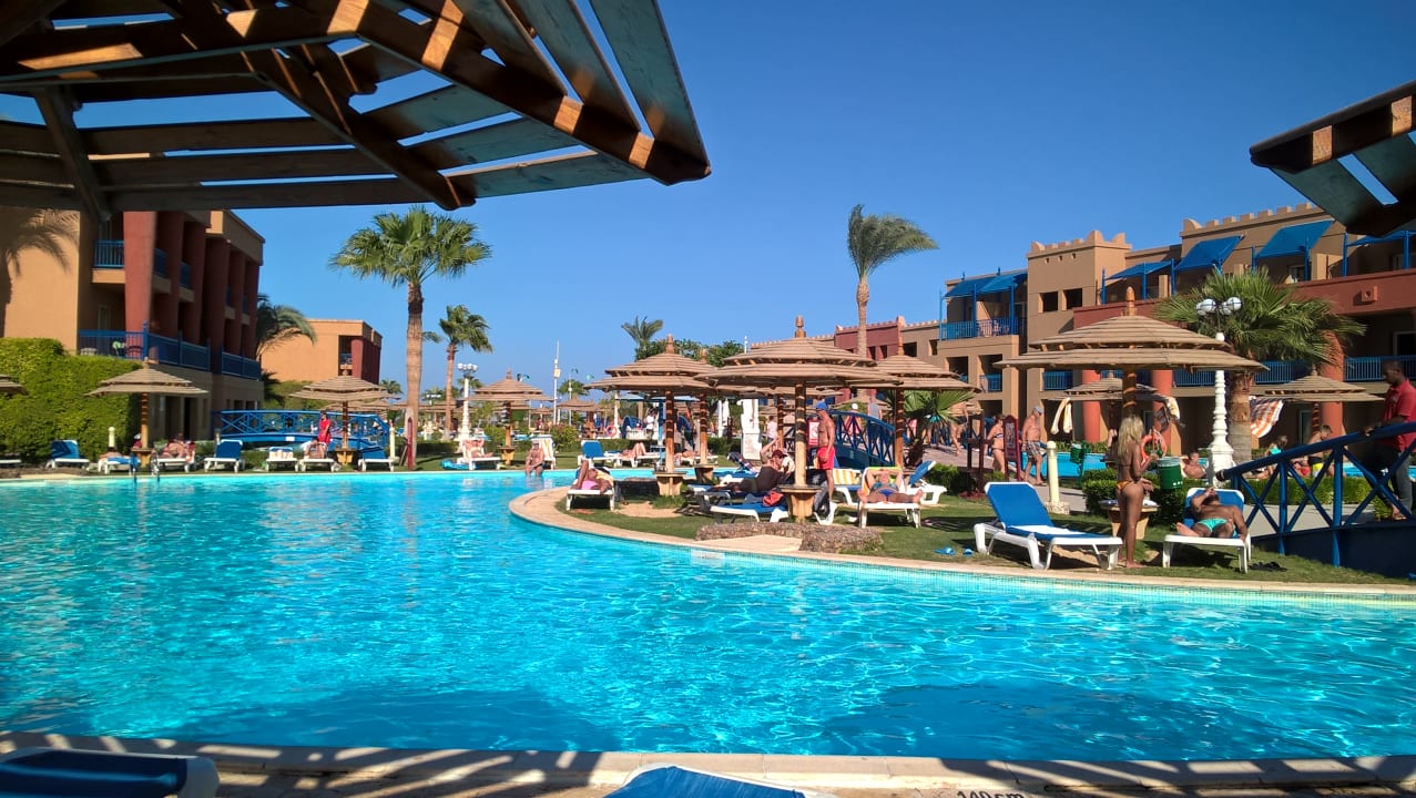 Pool Hotel Titanic Palace