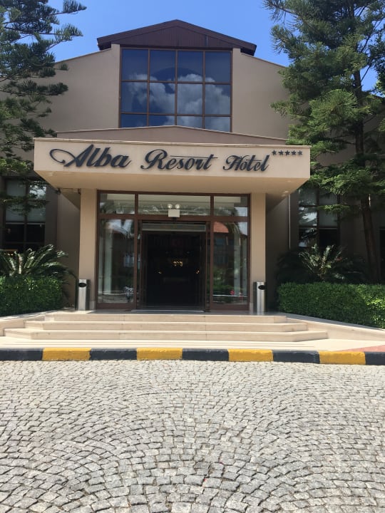 Loby Alba Resort Hotel
