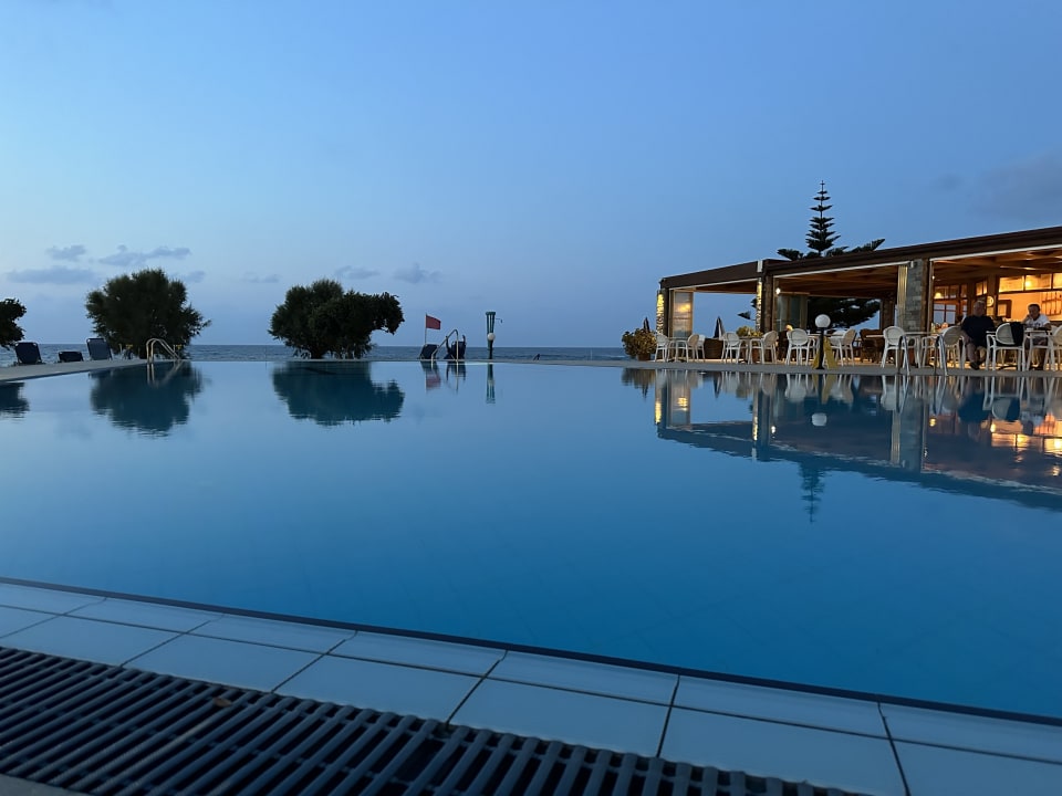 Pool Hotel Ariadne Beach