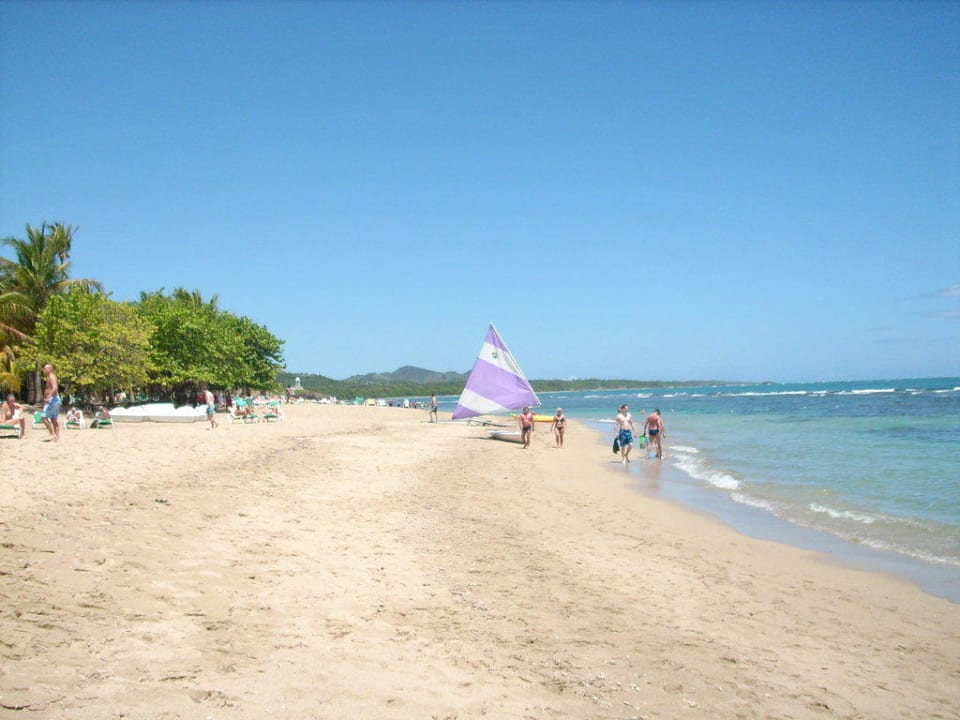 Schöner weitläufiger Strand Playabachata Hotel