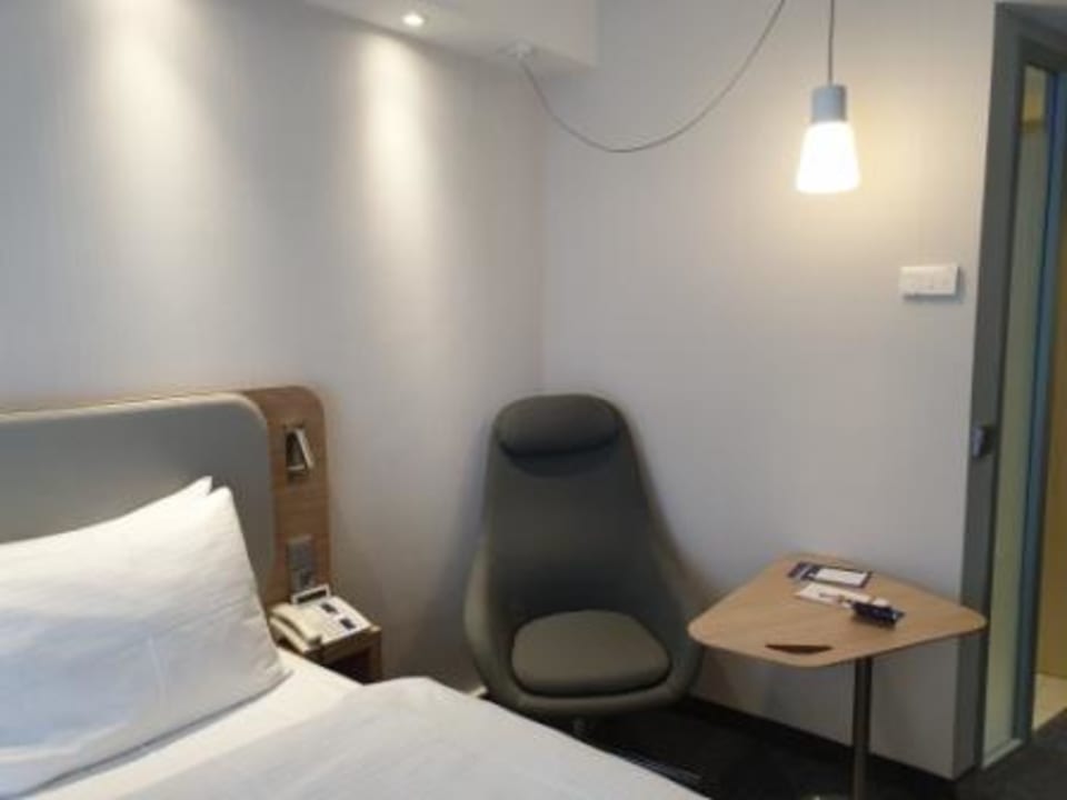 Zimmer Holiday Inn Express Baden-Baden