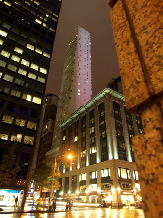 Von der 6'th Avenue in Richtung Hotel Cassa Hotel 45th Street