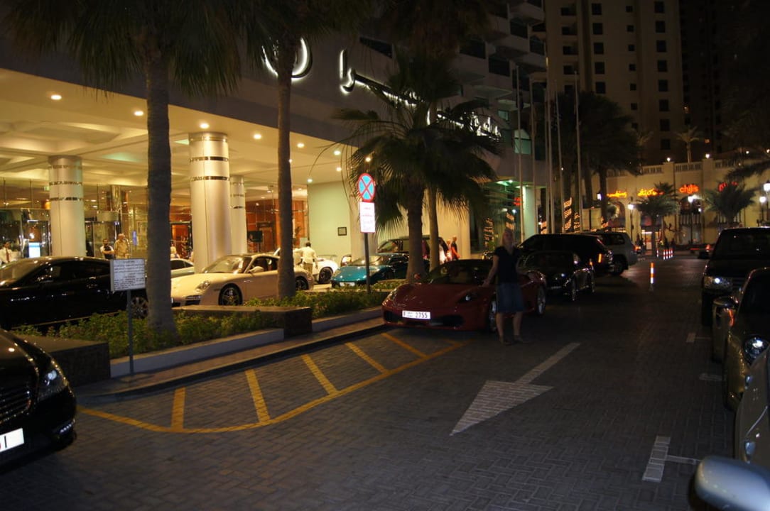 Draußen Hilton Dubai Jumeirah