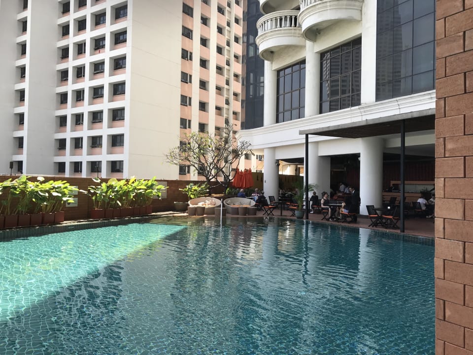 Pool Tower Club At Lebua