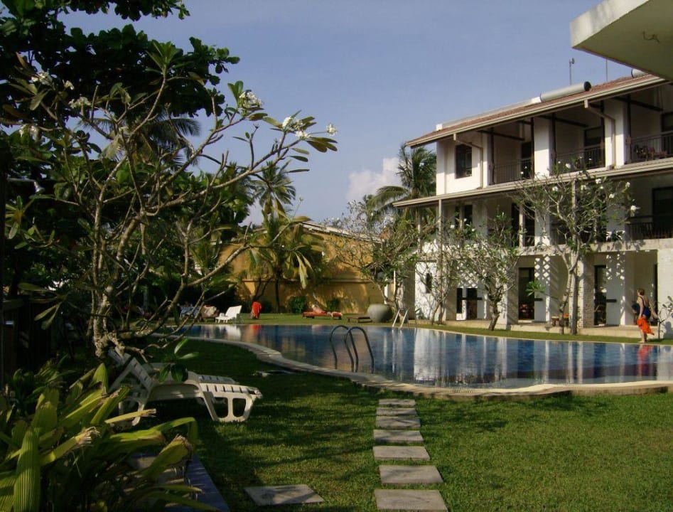 Hotelpool Earl’s Reef Beruwala
