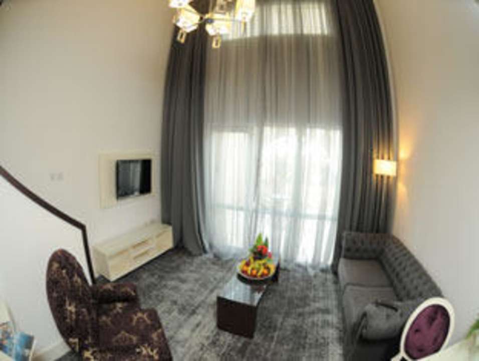 Club Galleri Bedroom Oscar Resort Hotel