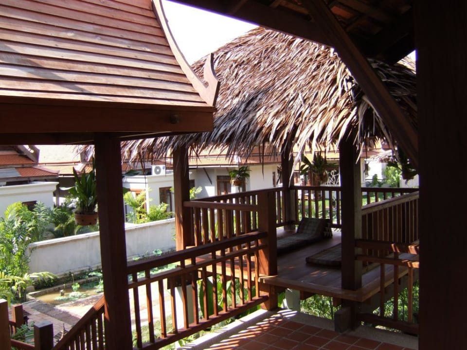 Freisitz der Suite Khaolak Bhandari Resort & Spa