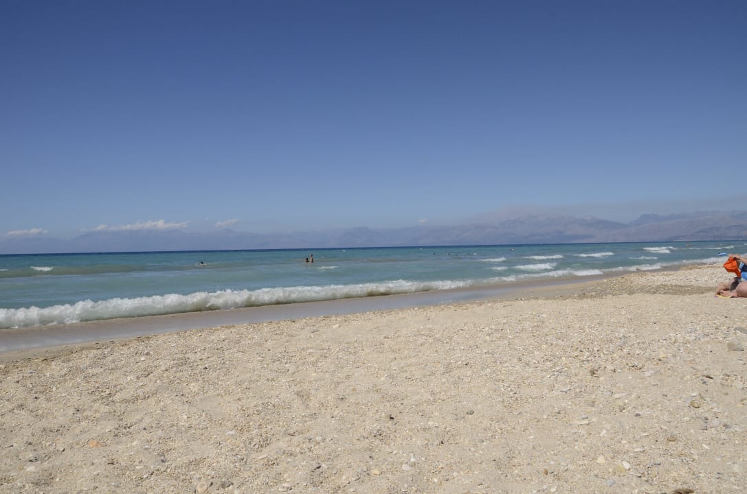 Kies -Sand Corifo Village