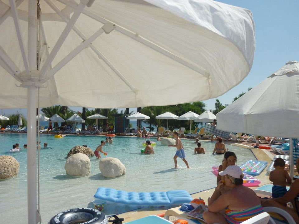 Pool PALOMA Perissia