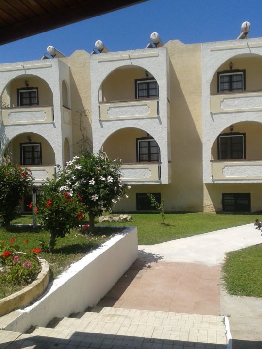 Vom Pool aus Hotel Hermes