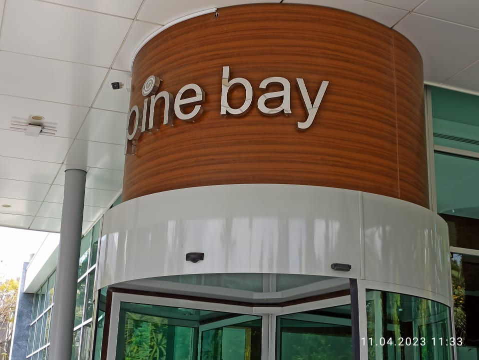 Außenansicht Hotel Pine Bay Holiday Resort