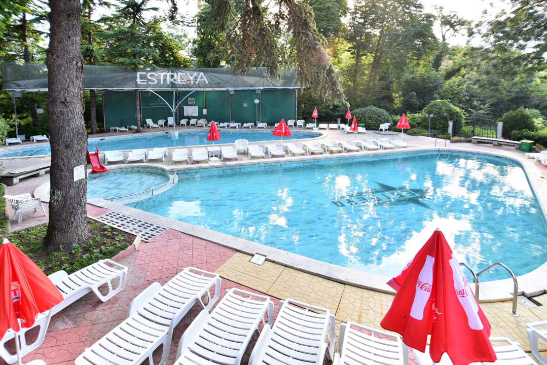 Pool Hotel Estreya Palace & Residence