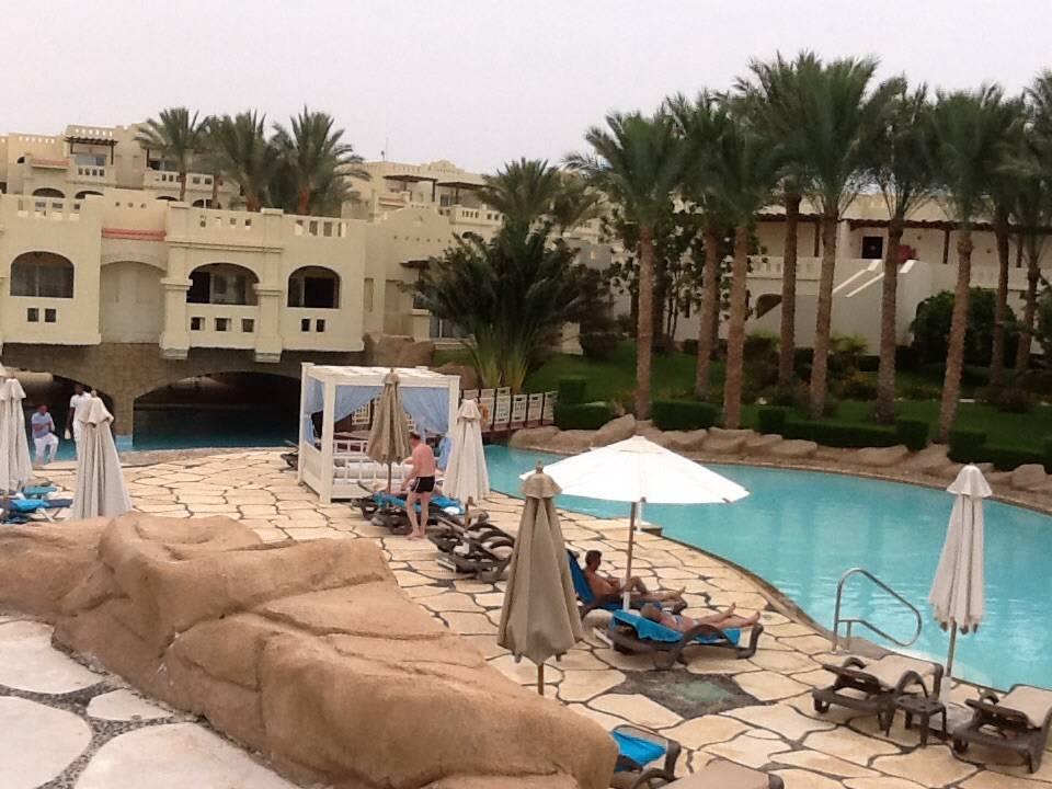 Poolbereich - alles sauber hier - Daumen rauf! Rixos Sharm El Sheikh Adults Only 18 +