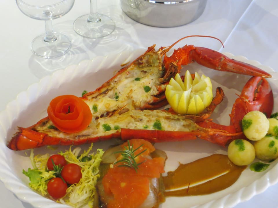HSM Maria Luisa - Special lobster menu every night Tacande Portals