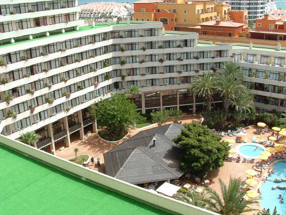 Widok z balkonu H10 Las Palmeras