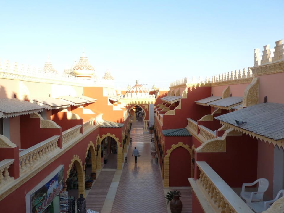 Центральная цлочка Pickalbatros Alf Leila Wa Leila Resort - Neverland Hurghada