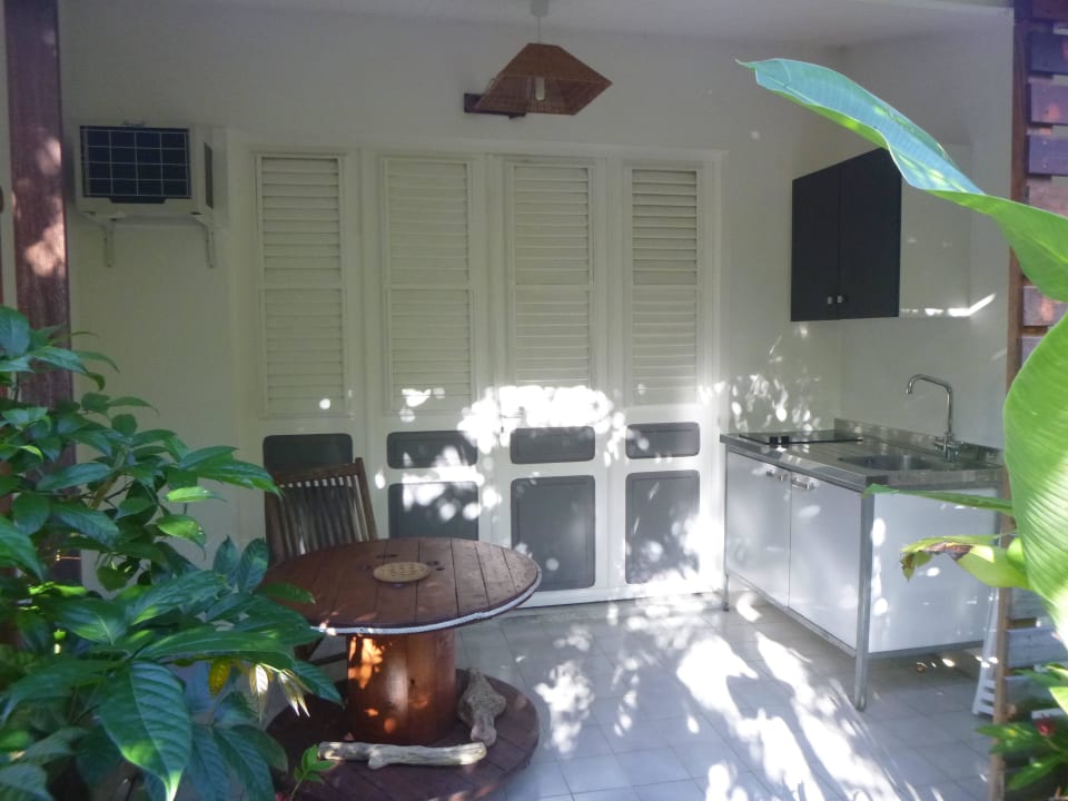 Terrasse mit Außenküche Hotel Residence Orcea