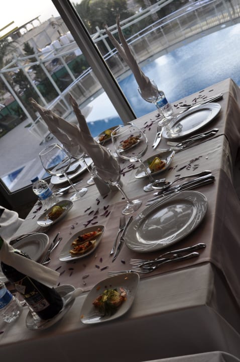 A la carte!  Saturn Palace Resort Hotel