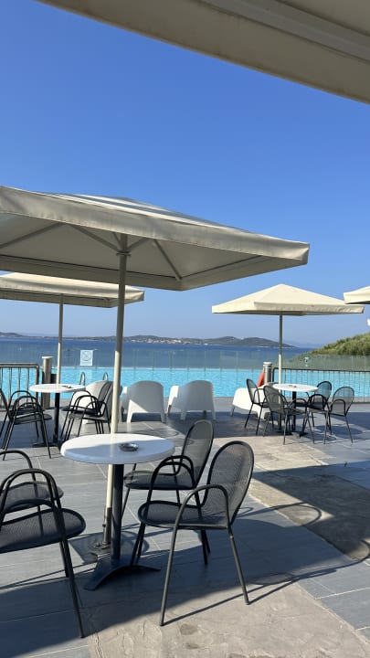 Pool Akrathos Beach Hotel