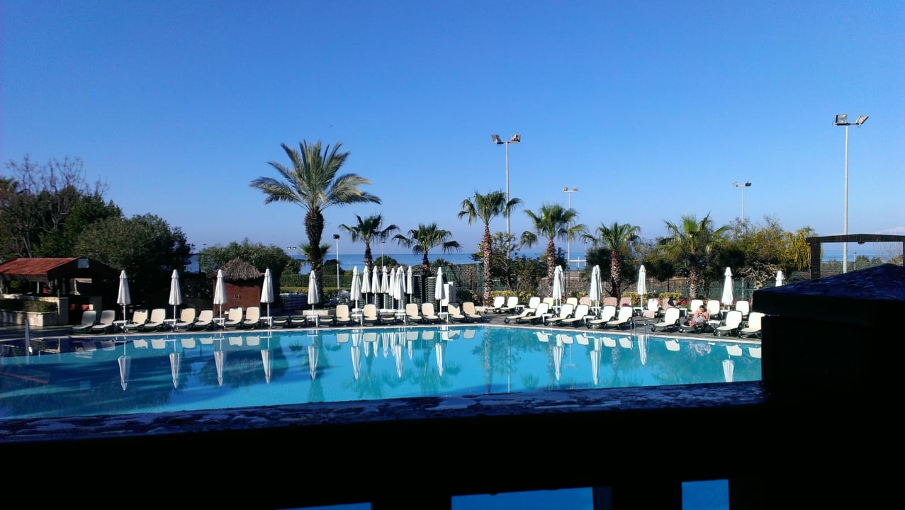 Blick von Frühstücksterrasse Alba Resort Hotel