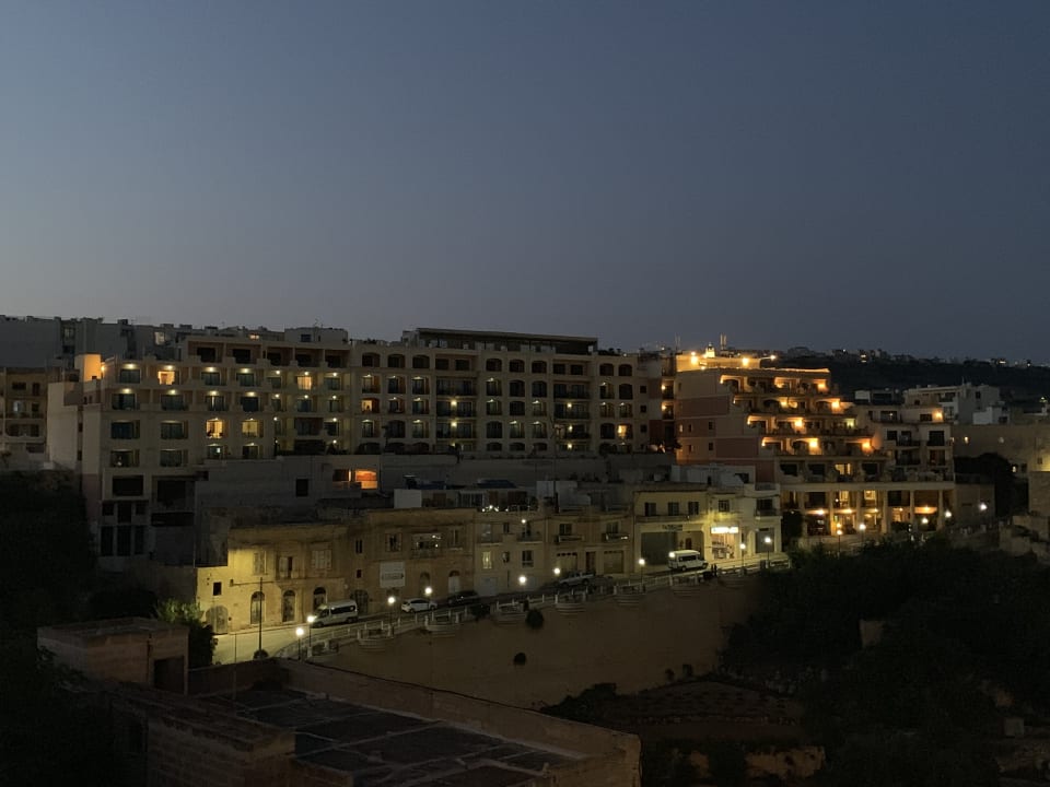 Außenansicht Grand Hotel Gozo