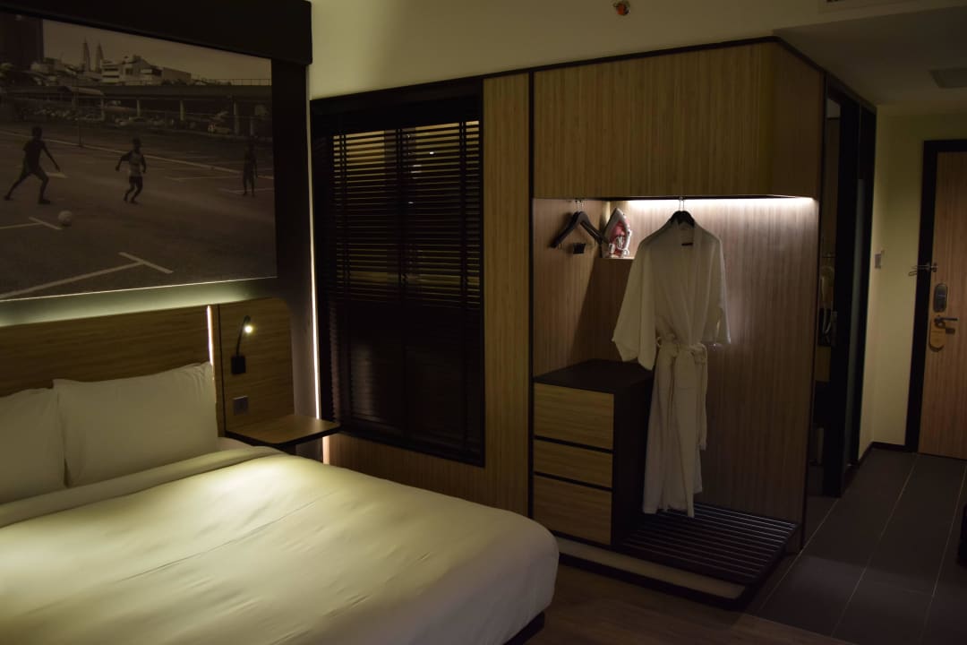 Kein Wandschrank mit Türen The Kuala Lumpur Journal Hotel