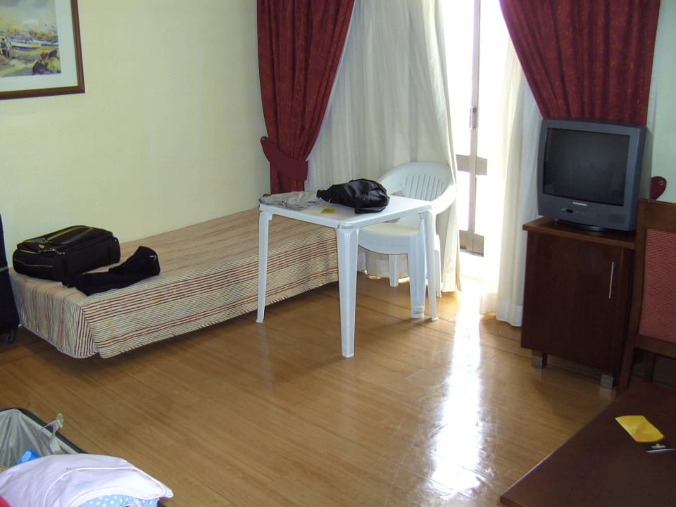 Balkonmöbel Hotel Yellow Praia Monte Gordo